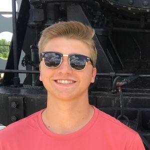 Meet your Posher, Eric